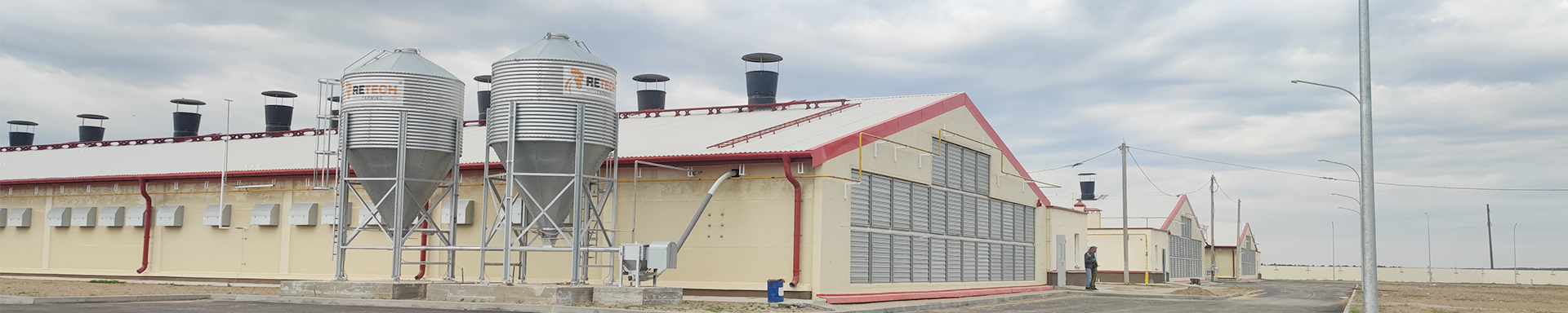 Solutions for feed storage and feed transport